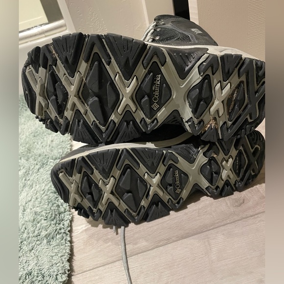 Boots - Picture 8 of 8